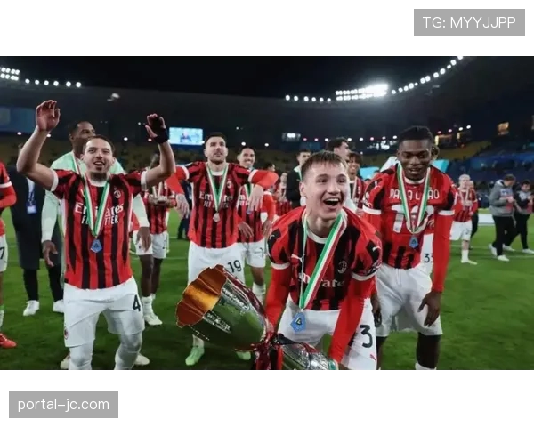 莱切2-2博洛尼亚，补时阶段点球判罚引发争议平局